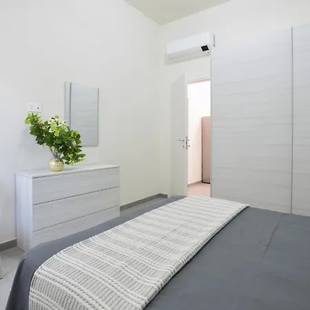 Lovely In With Wifi Apartamento